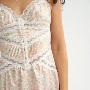 For Love & Lemons Farrah Floral Lace Slip Dress Medium NWT Romantic Satin Cami